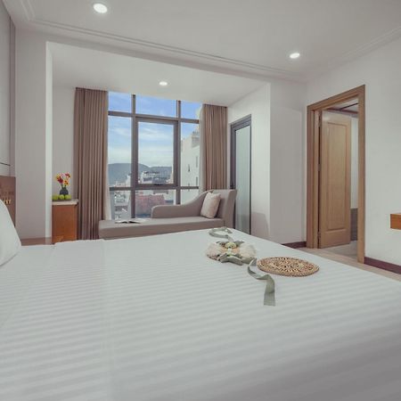 Star Hotel And Spa Danang Bagian luar foto