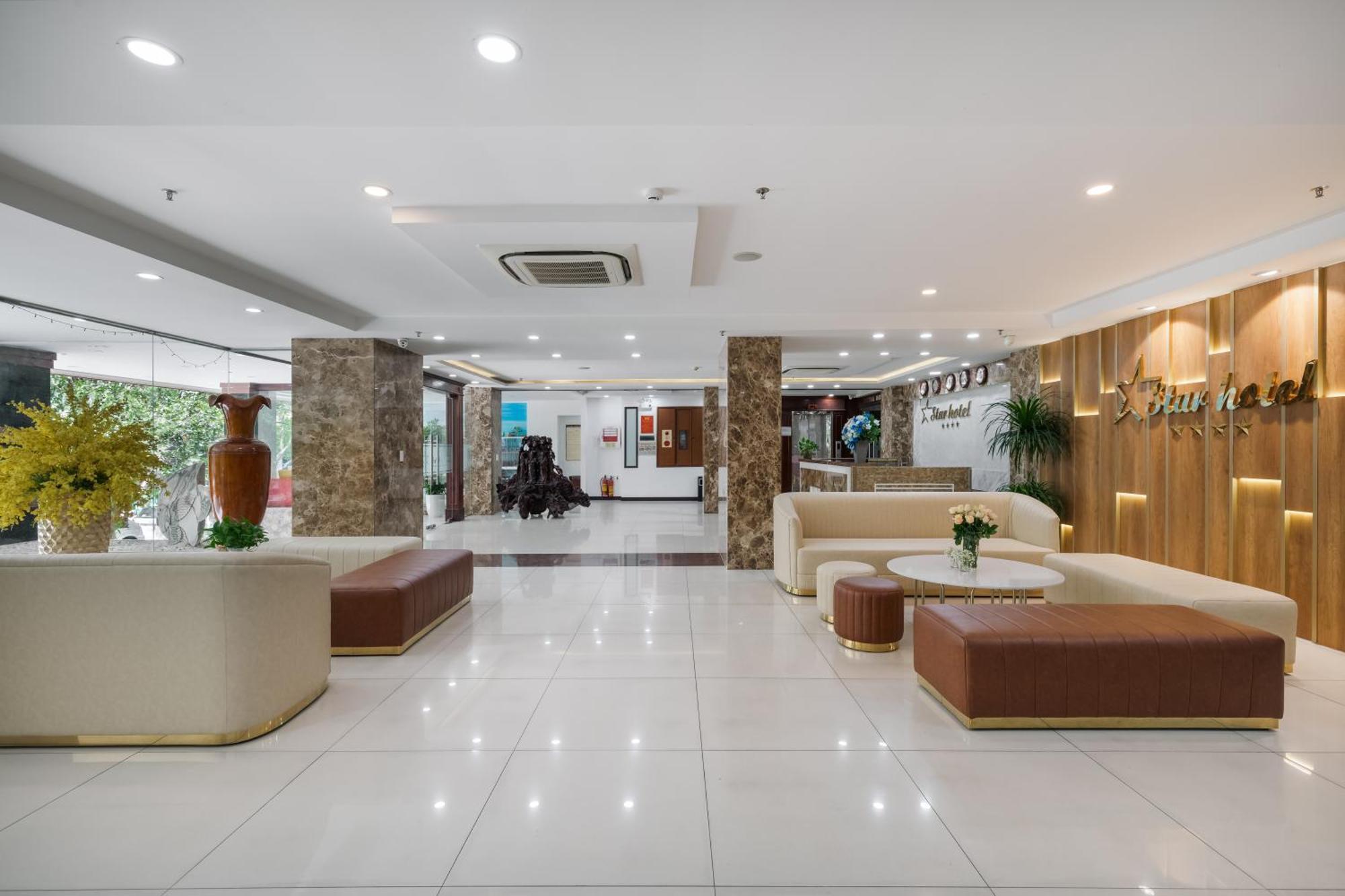 Star Hotel And Spa Danang Bagian luar foto