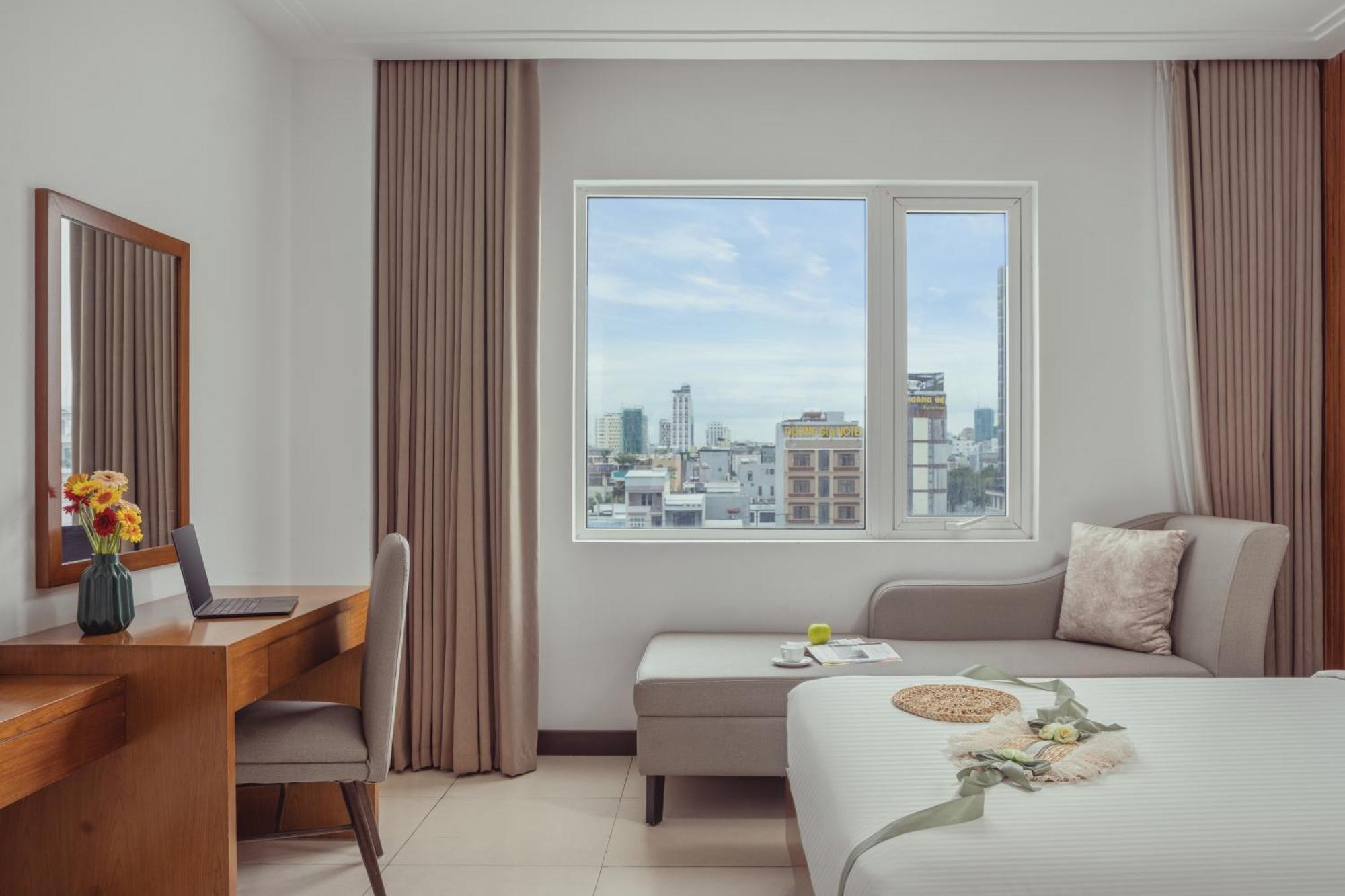 Star Hotel And Spa Danang Bagian luar foto
