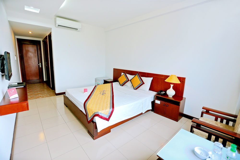 Star Hotel And Spa Danang Bagian luar foto
